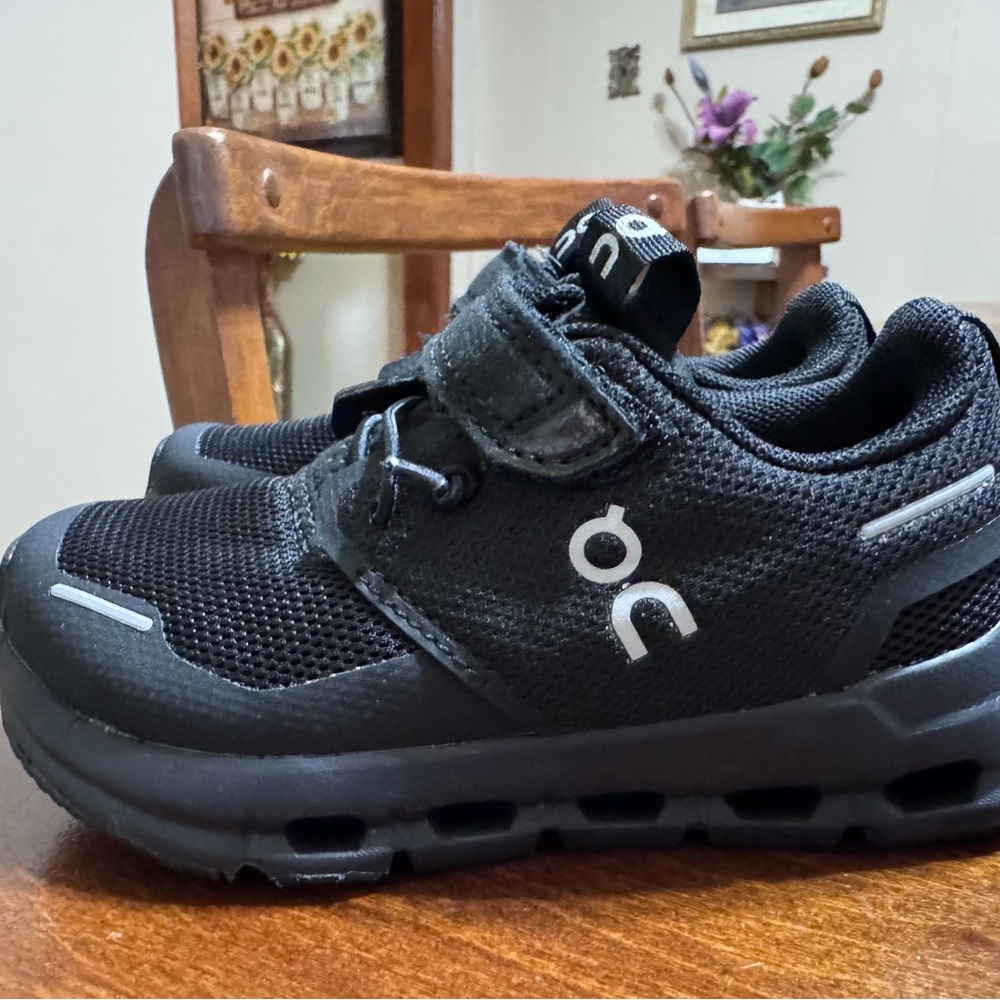 On Running Kids Black Mesh Sneakers
